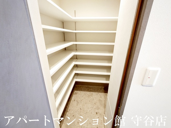 プライム フォレスト 百合ヶ丘の収納