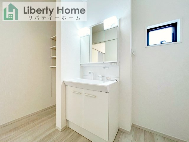 牛久市栄町６期　新築戸建　１号棟の独立洗面台