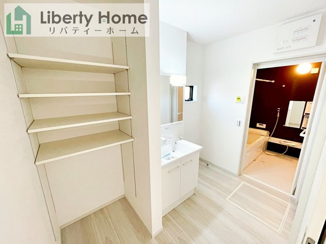 牛久市栄町６期　新築戸建　１号棟の洗面所