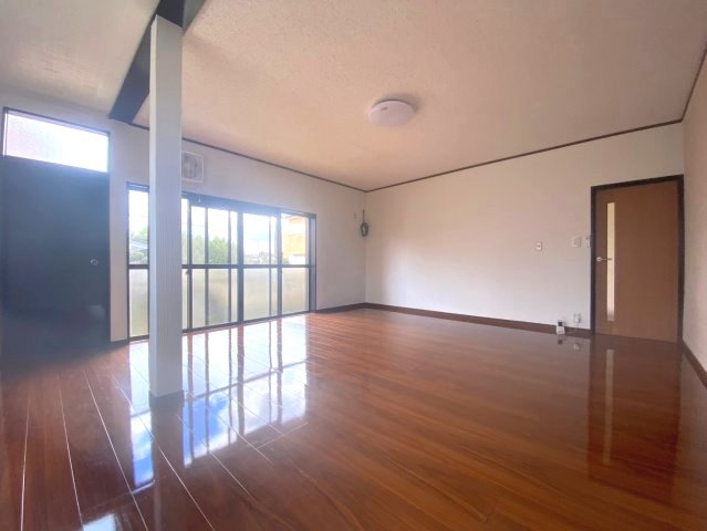 【居間・リビング】