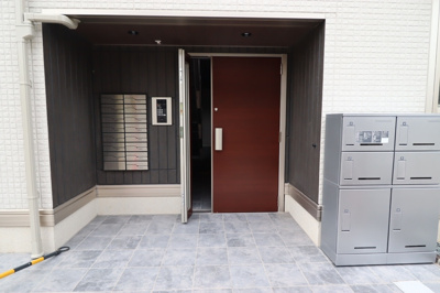 【エントランス】 | D-ROOM南花園