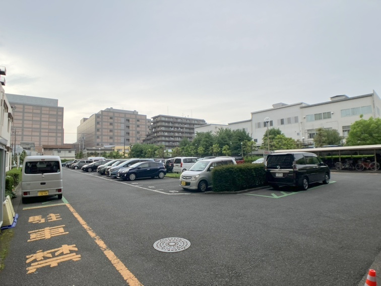 メゾンエクレーレニュー昭島の駐車場|駐車場