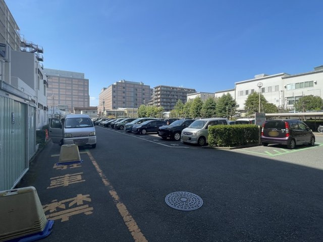 メゾンエクレーレニュー昭島のエントランス|エントランスアプローチ