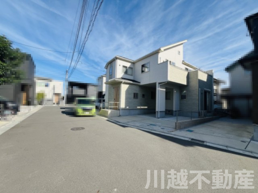 ２駅利用可、並列２台駐車可の築２年の住まいの前面道路含む現地写真|前面道路含む現地写真です