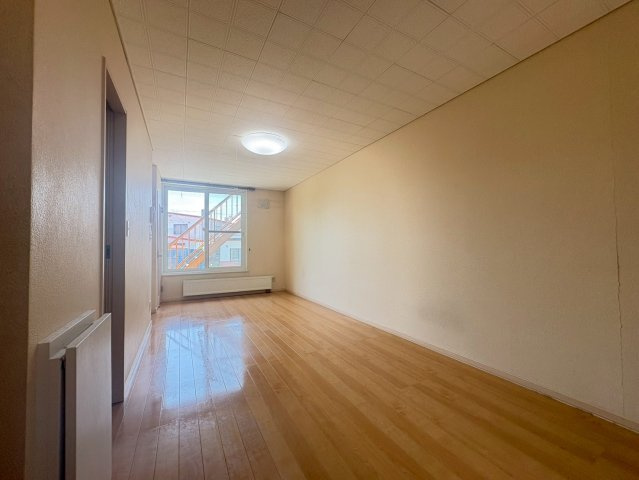 ヒルズラフォーレの居間・リビング