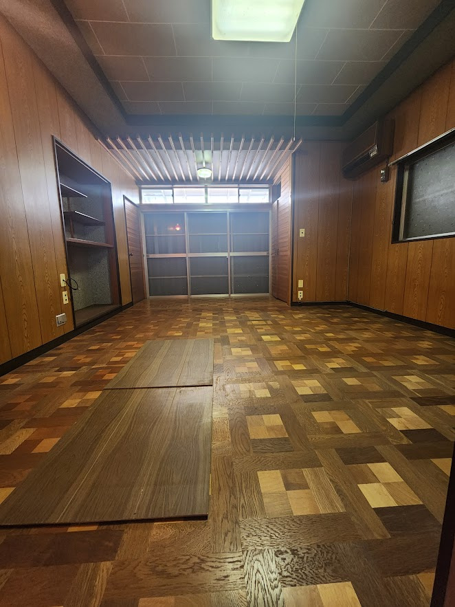 【居間・リビング】の画像