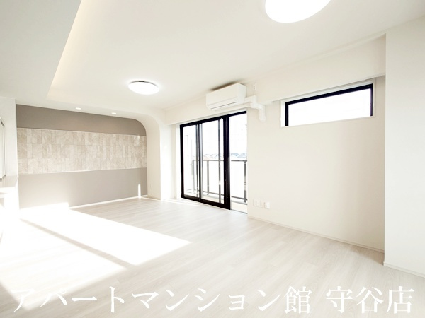 プライム フォレスト 百合ヶ丘の居間・リビング