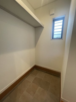 【その他】 | 今池3丁目貸家 | 玄関収納