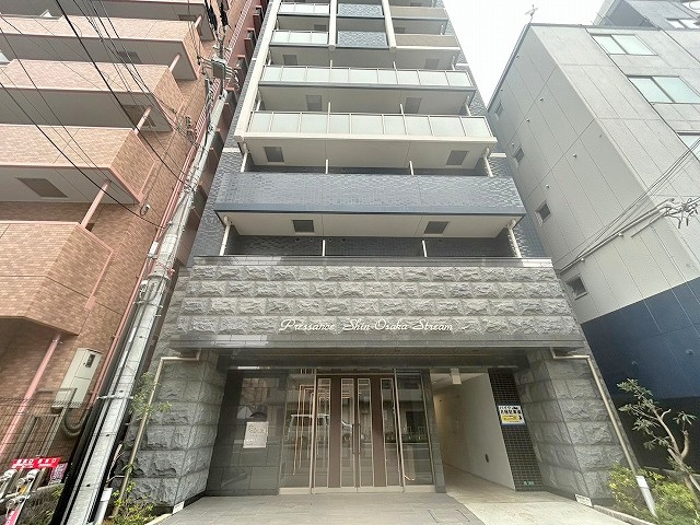 プレサンス新大阪ストリームの外観