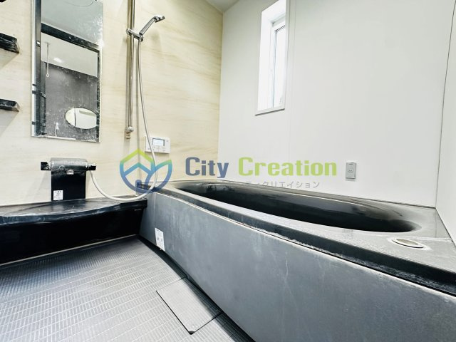 秦野市ひばりが丘　敷地広々リフォーム戸建ての浴室