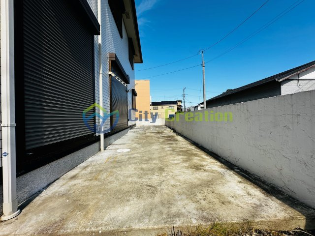 秦野市ひばりが丘　敷地広々リフォーム戸建ての庭