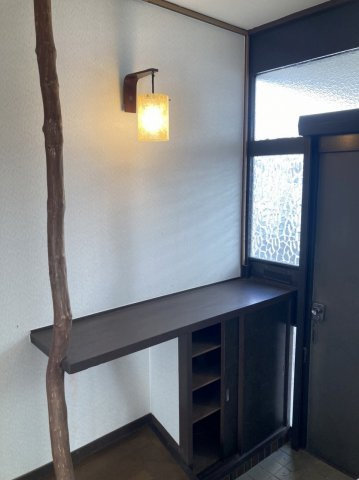 神戸市北区山田町下谷上字猪ころびの一戸建ての玄関|シンプルで使いやすい玄関です