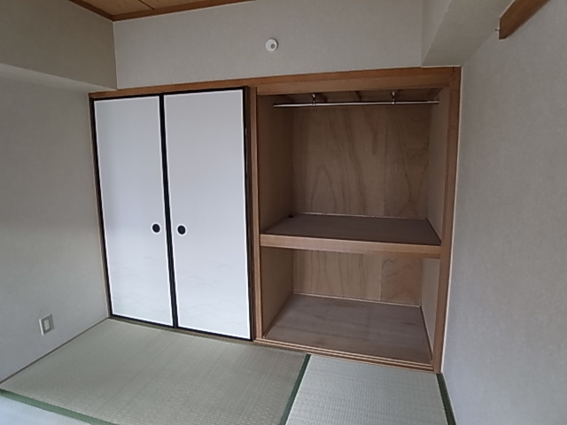 サンハイツ楠の収納