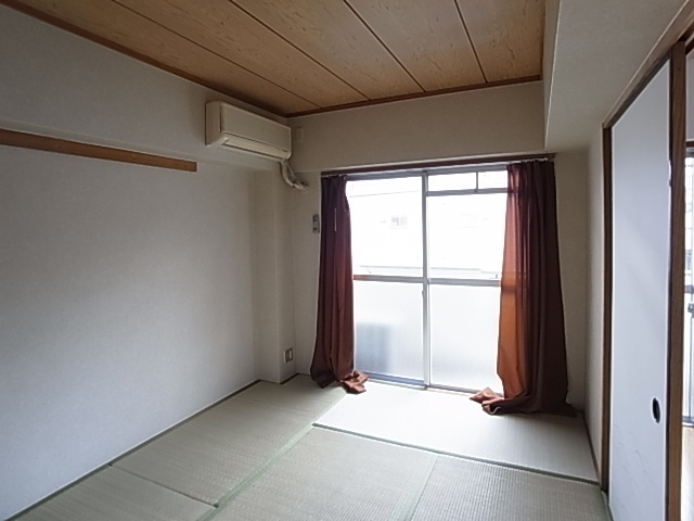 サンハイツ楠の居間・リビング