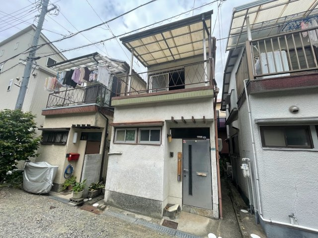 宝塚市小浜５丁目の一戸建て