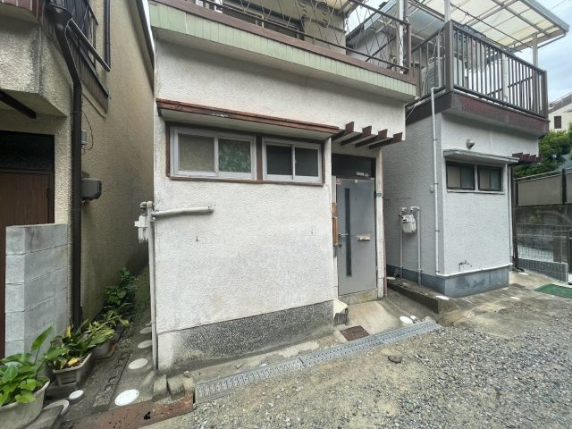 宝塚市小浜５丁目の一戸建ての周辺