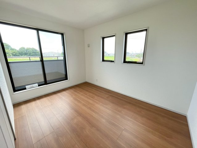 【洋室】 | 館林市高根町