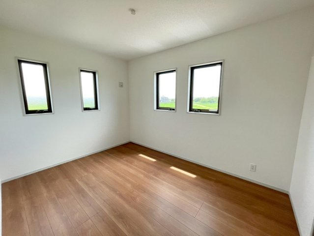 【洋室】 | 館林市高根町