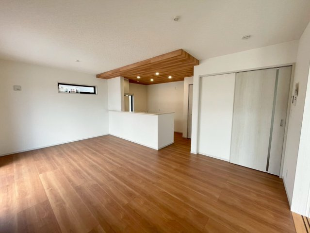 【居間・リビング】 | 館林市高根町