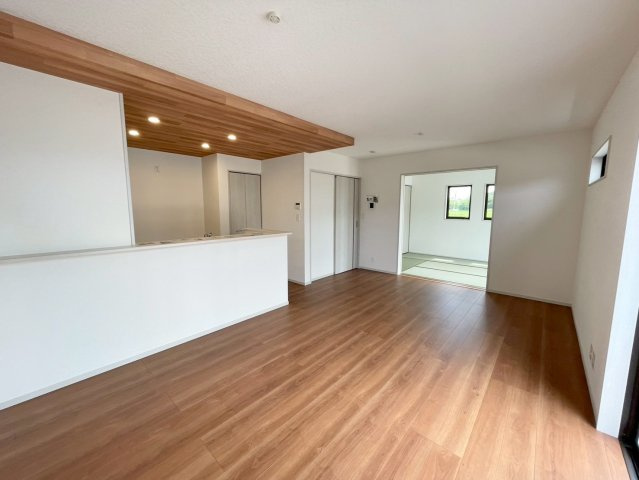 【居間・リビング】 | 館林市高根町