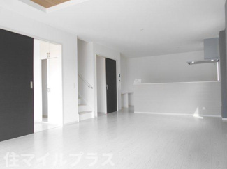 【居間・リビング】 | 郡山市静町新築一戸建て2棟 | リビングです