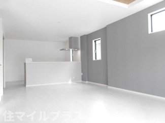 【居間・リビング】 | 郡山市静町新築一戸建て2棟 | ゆったりとした居間です