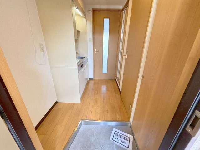 サンフラットTMの玄関