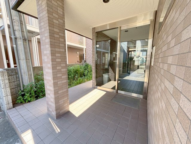 サンフラットTMのエントランス