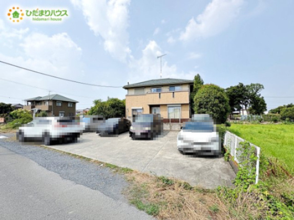 熊谷市相上　中古一戸建ての駐車場