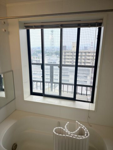 シティタワー前橋千代田町の浴室|浴室の窓