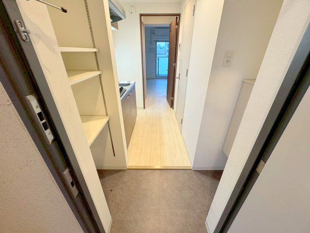 エグゼ新大阪南の玄関