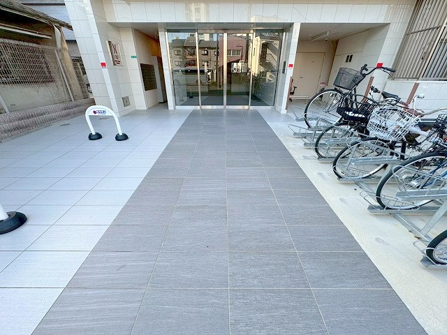 エグゼ新大阪南のエントランス