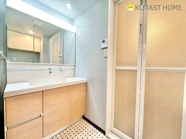 ライオンズマンション伏見　4階の洗面所