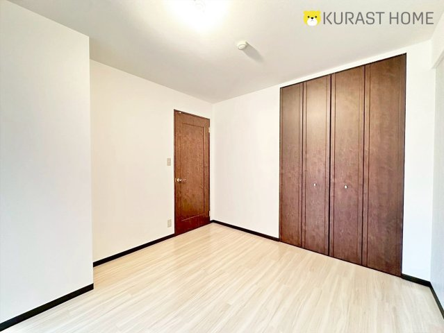 ライオンズマンション伏見　4階の洋室