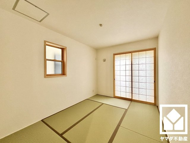 八幡市橋本平野山　4号棟の和室