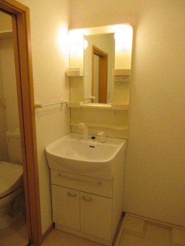 青木ビルの洗面所|※同タイプ別号室