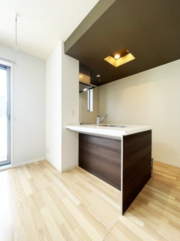 ベレオ助任橋の内装