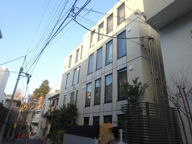 LAPiS本郷の外観