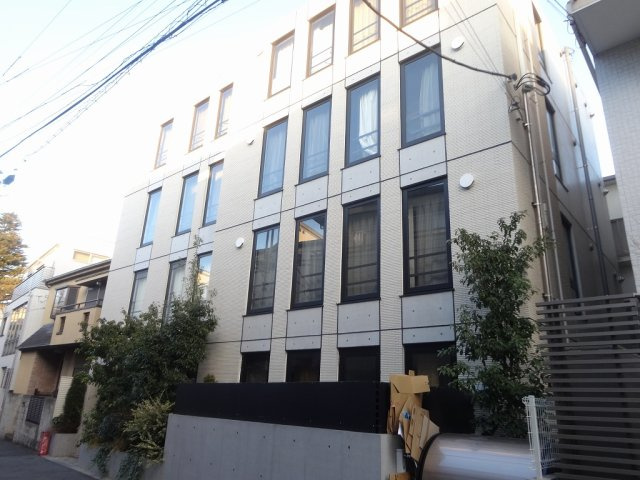 LAPiS本郷の外観