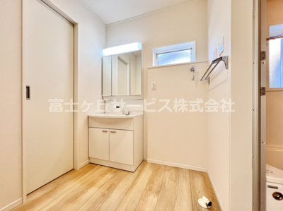 【脱衣所】 | 御殿場市川島田 6期 新築一戸建て 1号棟 | 脱衣場です