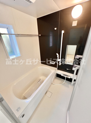 【浴室】 | 御殿場市川島田 6期 新築一戸建て 1号棟 | 日々の疲れを癒すお風呂付です