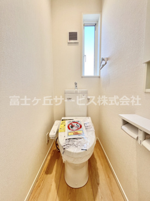 【トイレ】 | 御殿場市川島田 6期 新築一戸建て 1号棟 | 2Fのトイレです