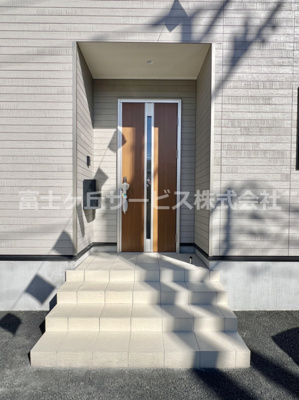 【エントランス】 | 御殿場市川島田 6期 新築一戸建て 1号棟 | エントランスです