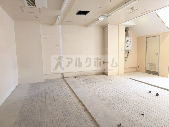 国分ドリームビルの内装