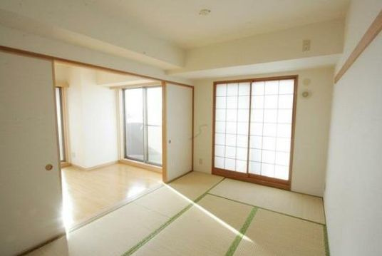 レ・ソール本八幡の寝室