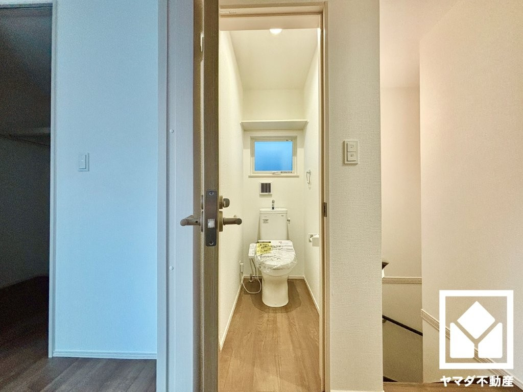 八幡市橋本平野山　2号棟のトイレ