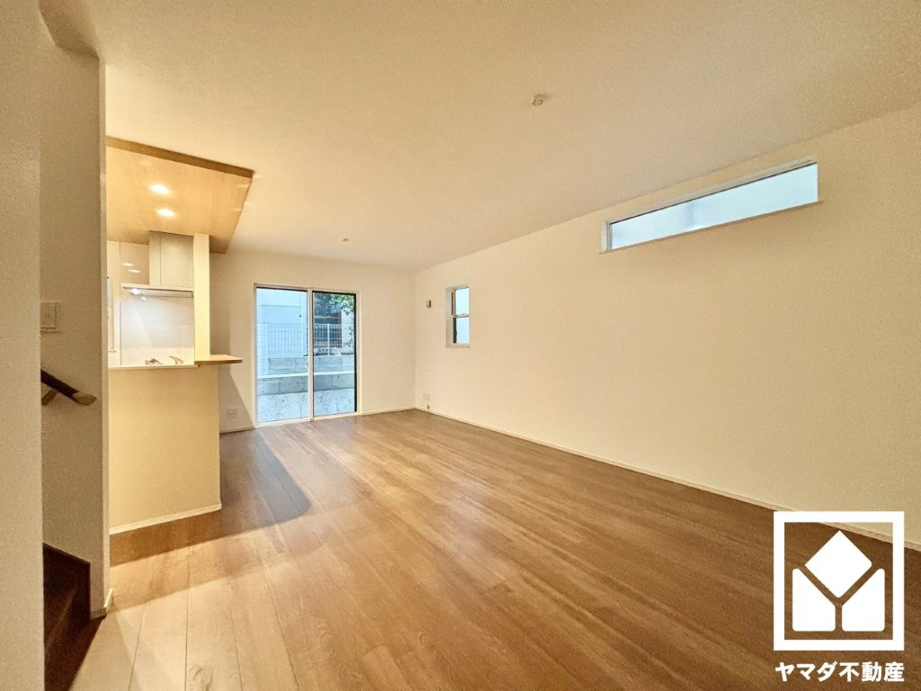 八幡市橋本平野山　2号棟の居間・リビング