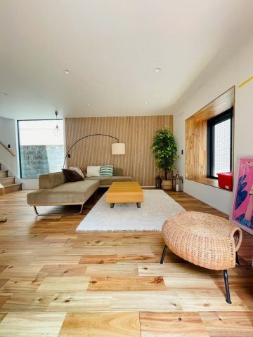 千石4丁目戸建の居間・リビング