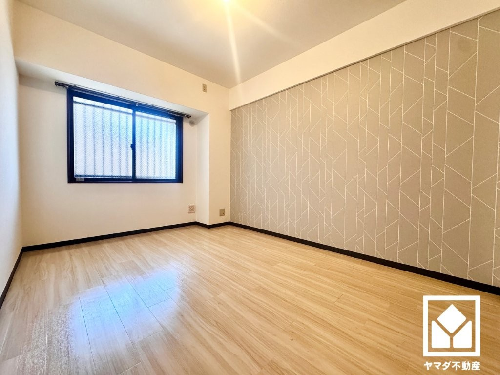 ライオンズマンション伏見の洋室