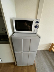 電子レンジと冷蔵庫付きです☆